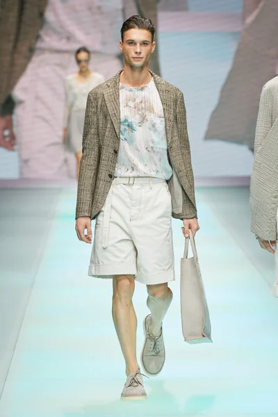Look 57